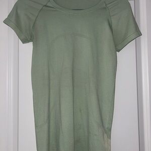 Green Women’s Lululemon Swiftly-Tech